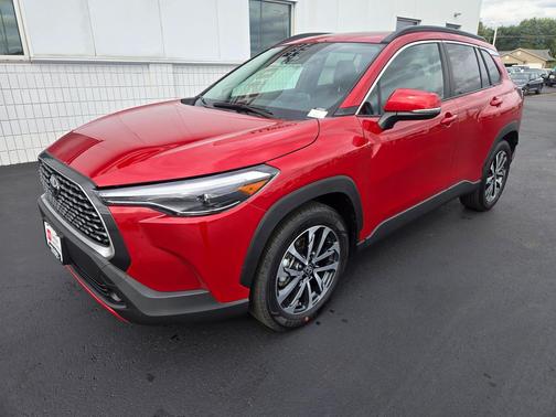 2024 Toyota Corolla Cross XLE