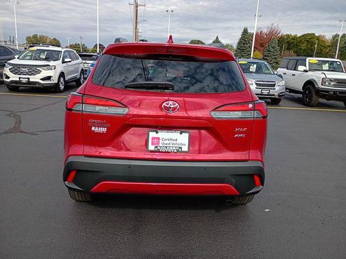 2024 Toyota Corolla Cross XLE