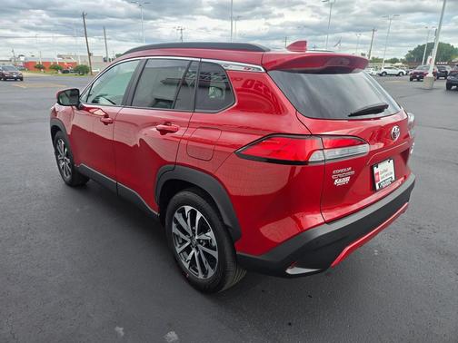 2024 Toyota Corolla Cross XLE