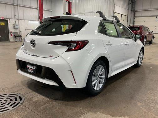 Ice Cap 2026 Toyota Corolla SE