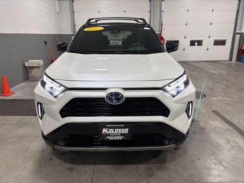 2022 Toyota RAV4 Hybrid SE