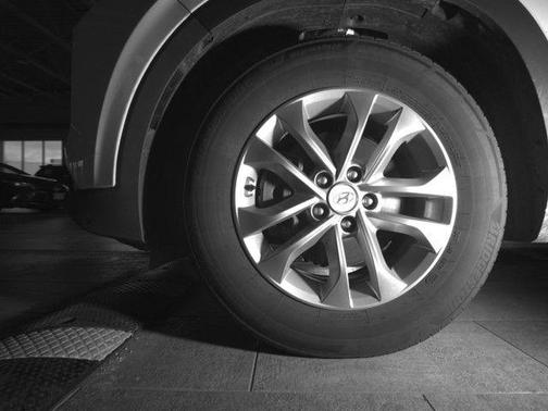 Quartz White 2020 Hyundai SANTA FE SEL 2.4