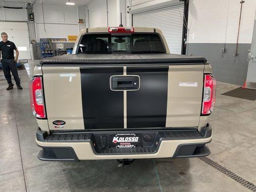 Desert Sand Metallic 2021 GMC Canyon Elevation