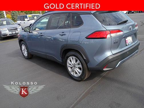 2024 Toyota Corolla Cross LE