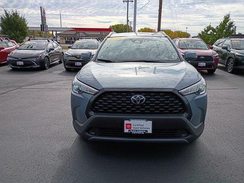 2024 Toyota Corolla Cross LE