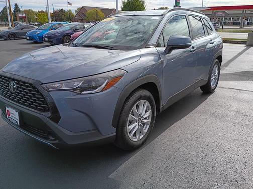 2024 Toyota Corolla Cross LE