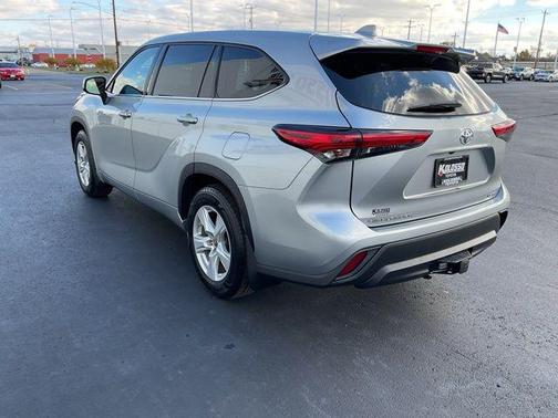 2020 Toyota Highlander LE