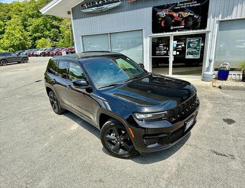 2025 Jeep Grand Cherokee Altitude