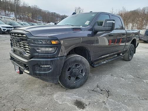 2026 RAM 2500 Tradesman Crew Cab 4x4 6'4' Box