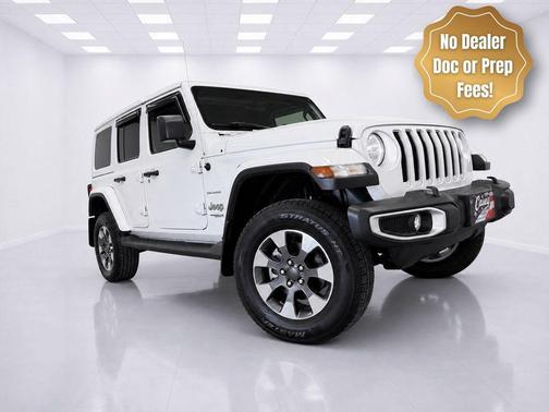 Bright White Clearcoat 2021 Jeep Wrangler Unlimited Sahara