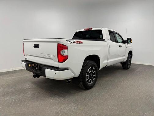 2018 Toyota Tundra SR5