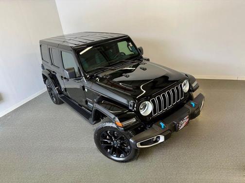 2024 Jeep Wrangler 4xe Sahara