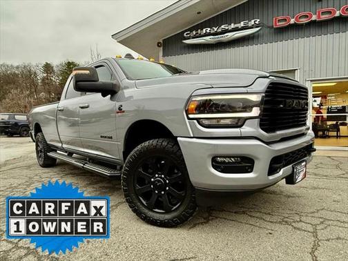 2024 RAM 3500 Laramie Crew Cab 4x4 8' Box