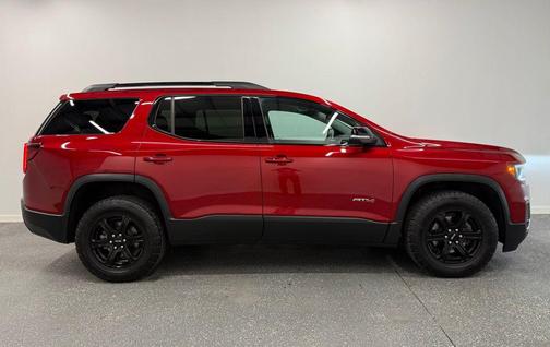 2023 GMC Acadia AWD AT4