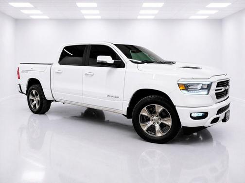 Bright White Clearcoat 2023 RAM 1500 Laramie
