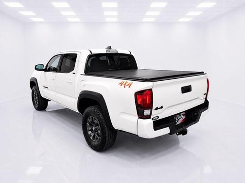 Super White 2021 Toyota Tacoma SR5