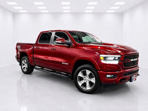 Delmonico Red Pearlcoat 2021 RAM 1500 Laramie