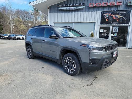 Sting-Gray Clearcoat 2026 Jeep Cherokee Laredo 4x4