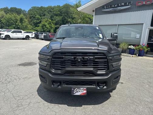 2025 RAM 2500 Tradesman Crew Cab 4x4 8' Box