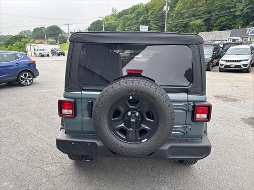 2025 Jeep Wrangler Sport