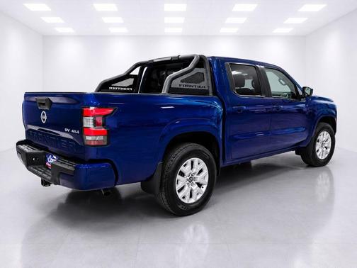Deep Blue Pearl 2022 Nissan Frontier SV