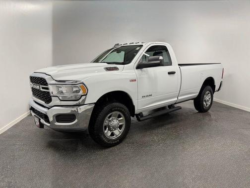 2020 RAM 3500 Tradesman Regular Cab 4x4 8' Box