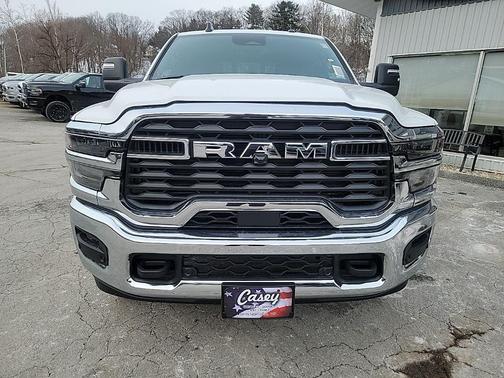 2026 RAM 2500 Tradesman Crew Cab 4x4 6'4' Box