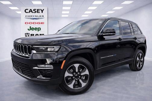 Diamond Black Crystal Pearlcoat 2024 Jeep Grand Cherokee 4xe Base