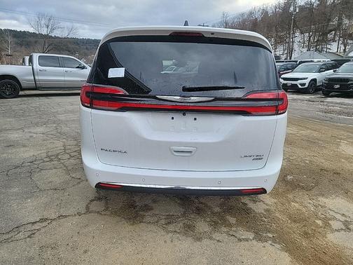 2026 Chrysler Pacifica Limited