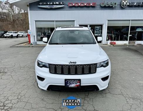 2022 Jeep Grand Cherokee Laredo