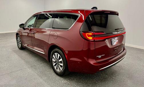 2023 Chrysler Pacifica Hybrid Limited