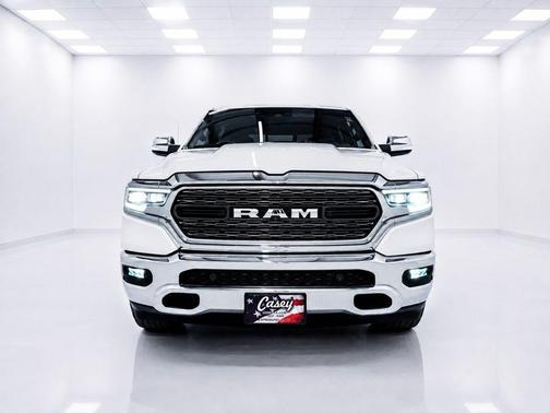Bright White Clearcoat 2022 RAM 1500 Limited