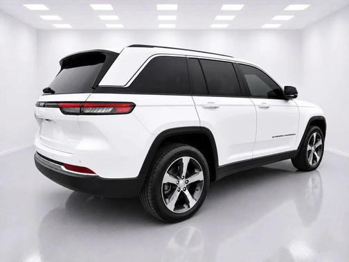 Bright White Clearcoat 2024 Jeep Grand Cherokee 4xe Base