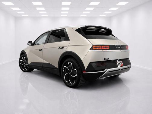 Gravity Gold (Matte Gold) 2024 Hyundai IONIQ 5 SEL
