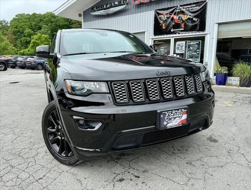 2022 Jeep Grand Cherokee Laredo