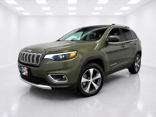 Olive Green Pearlcoat 2019 Jeep Cherokee Limited