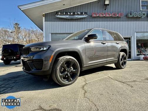 2022 Jeep Grand Cherokee Altitude