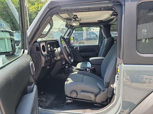 Anvil Clearcoat 2026 Jeep Wrangler Sport