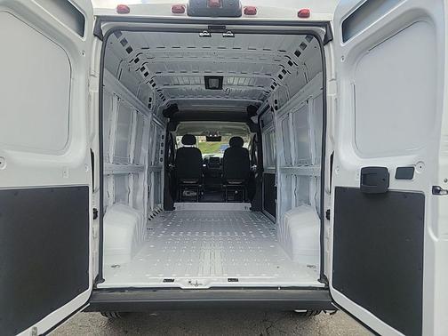 2025 RAM ProMaster 2500 Tradesman