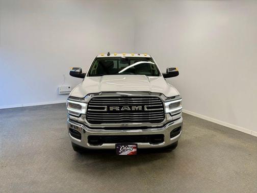2019 RAM 2500 Laramie Crew Cab 4x4 6'4' Box