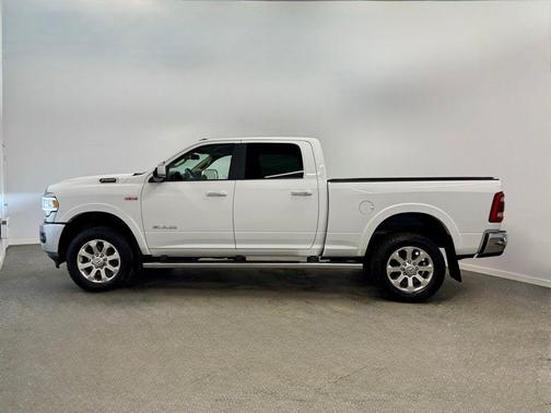 2019 RAM 2500 Laramie Crew Cab 4x4 6'4' Box
