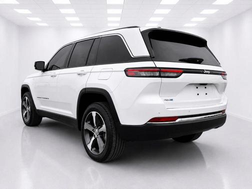 Bright White Clearcoat 2023 Jeep Grand Cherokee 4xe Base