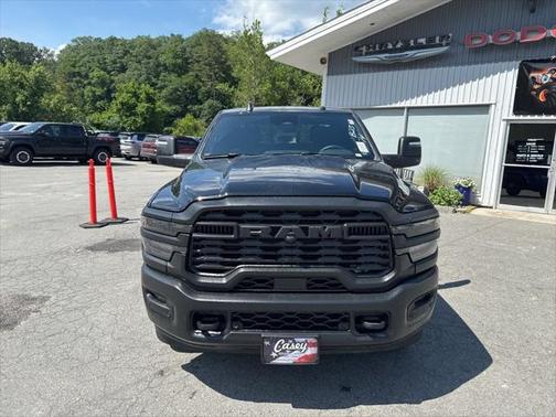 2025 RAM 2500 Tradesman Crew Cab 4x4 8' Box