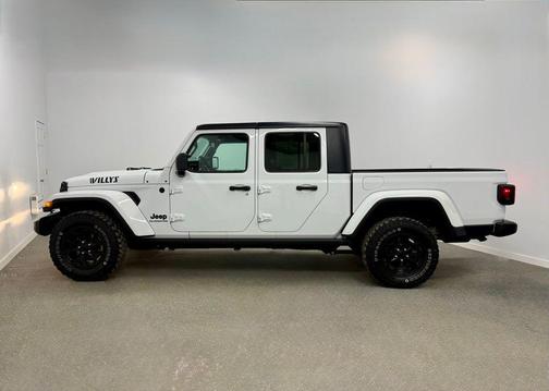 2021 Jeep Gladiator Willys 4x4