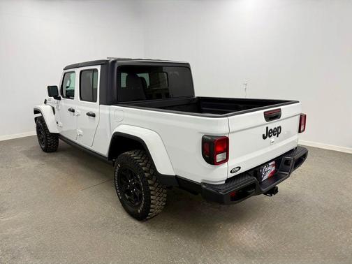 2021 Jeep Gladiator Willys 4x4