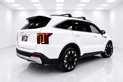 Glacial White Pearl 2024 Kia Sorento SX