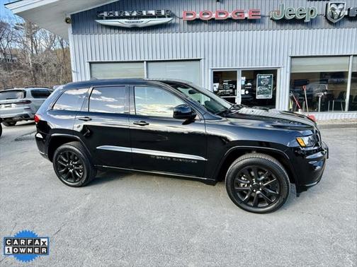 2022 Jeep Grand Cherokee Laredo