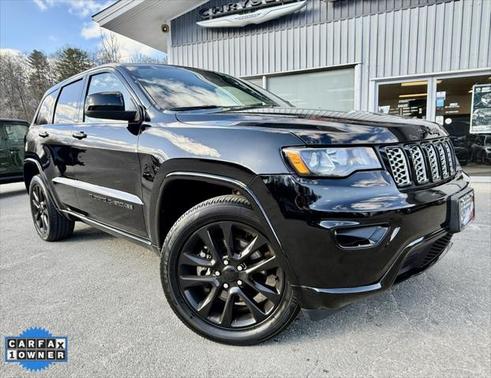 2022 Jeep Grand Cherokee Laredo