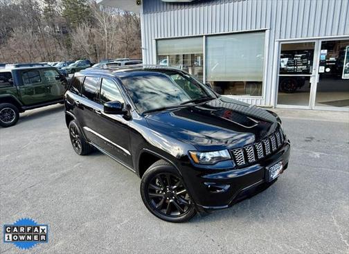 2022 Jeep Grand Cherokee Laredo