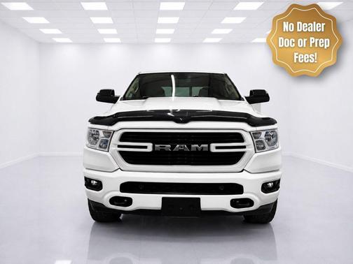 Bright White Clearcoat 2019 RAM 1500 Big Horn